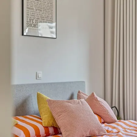 Pippa Apartment *